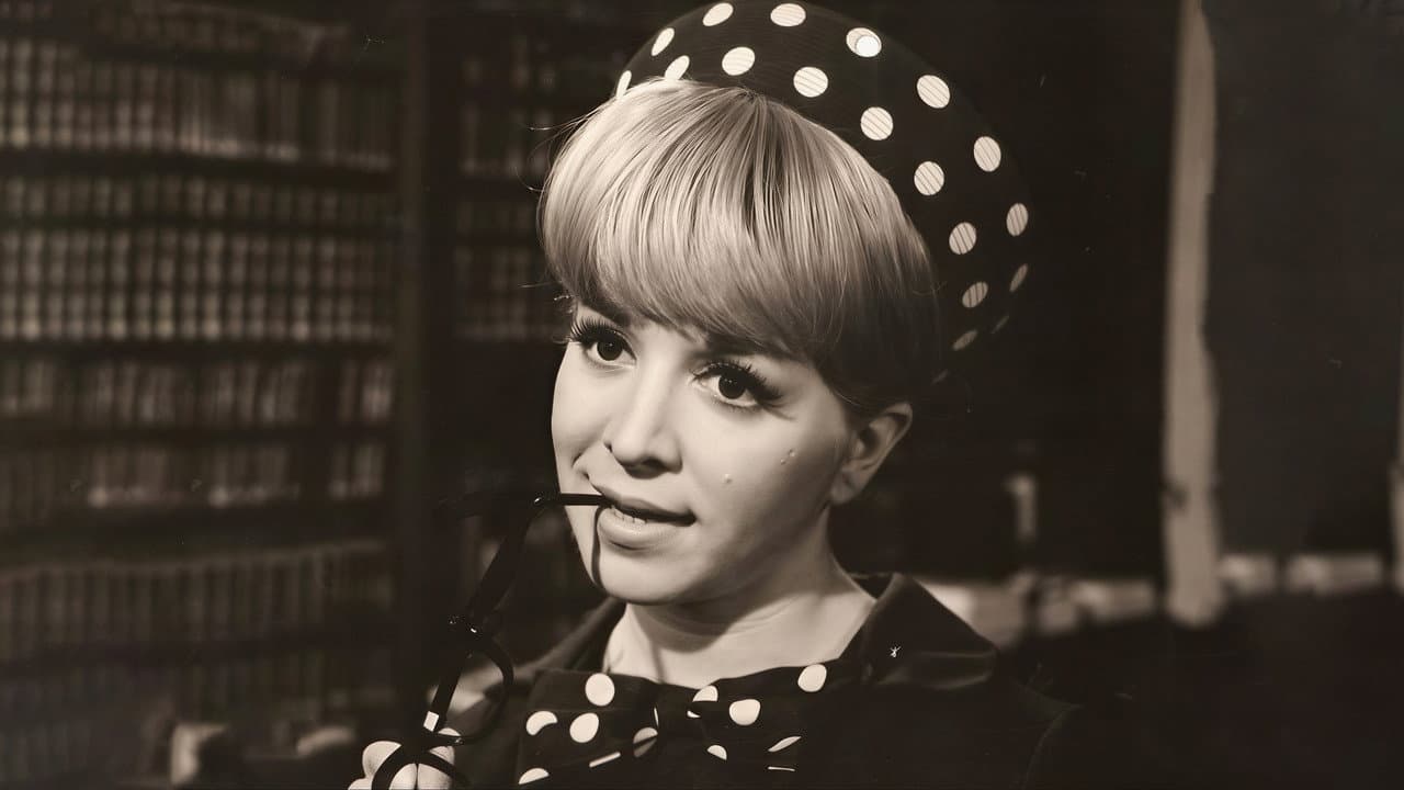 Mi secretaria está loca... loca... loca