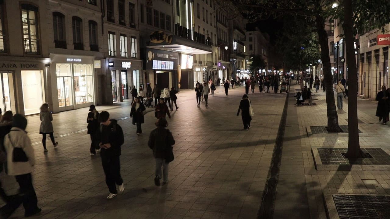 Sous surveillance