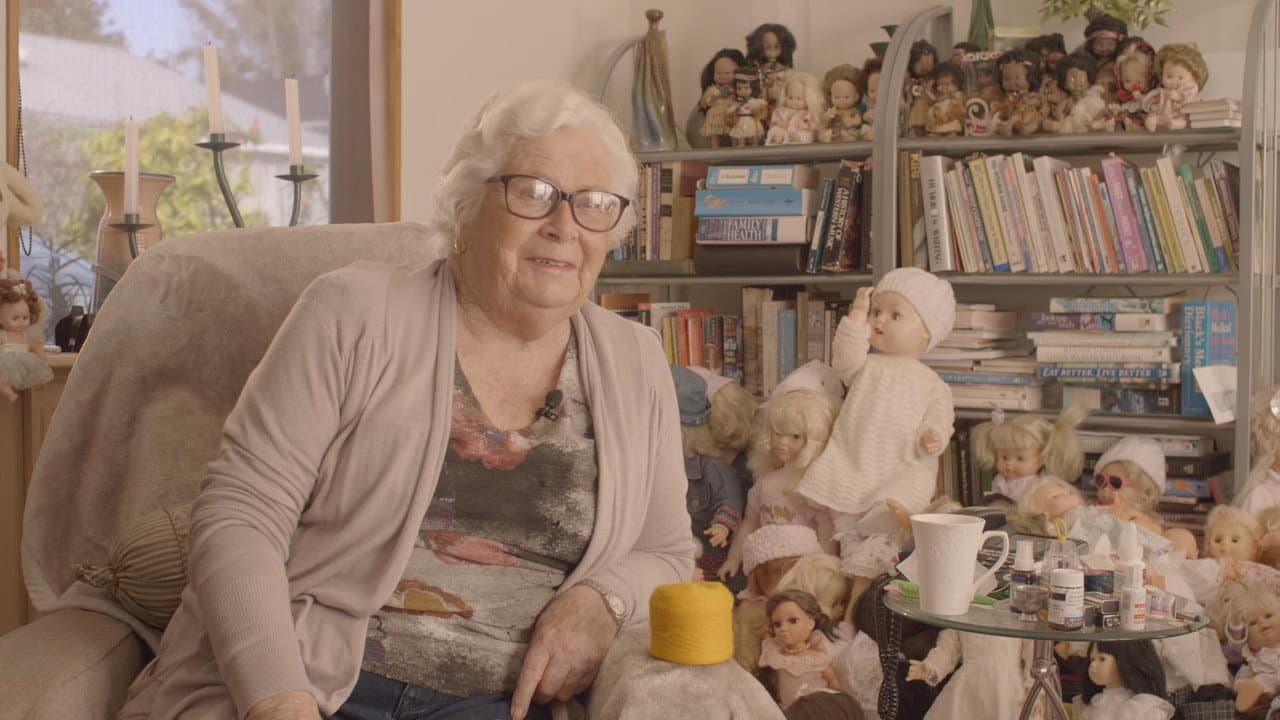 Edith Gibson has 3000 Dolls