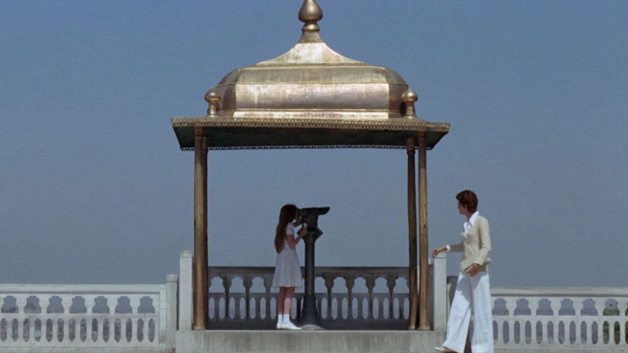 Huellas de pisadas en la luna