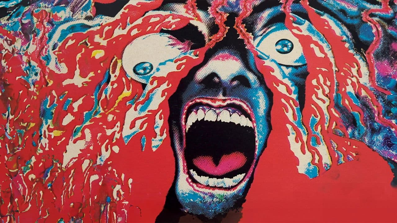 Agresión en la casa del terror