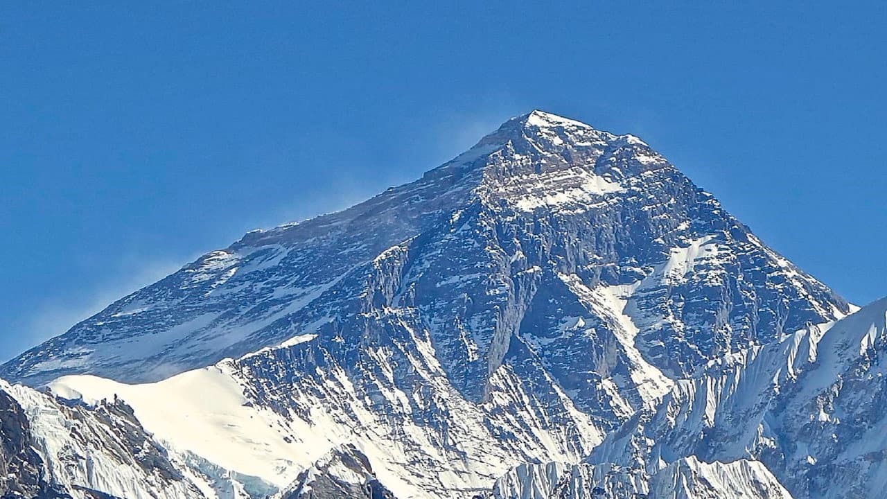 Eye To Eye With Everest