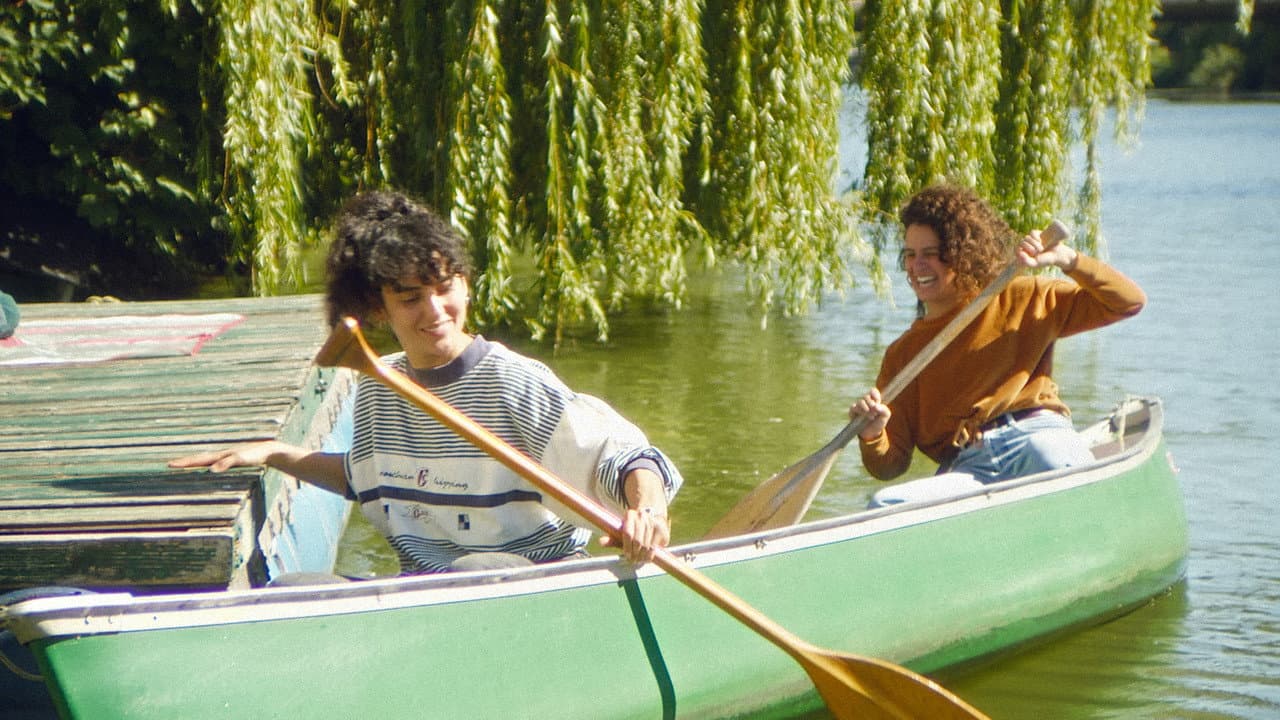 Una baila, la otra no