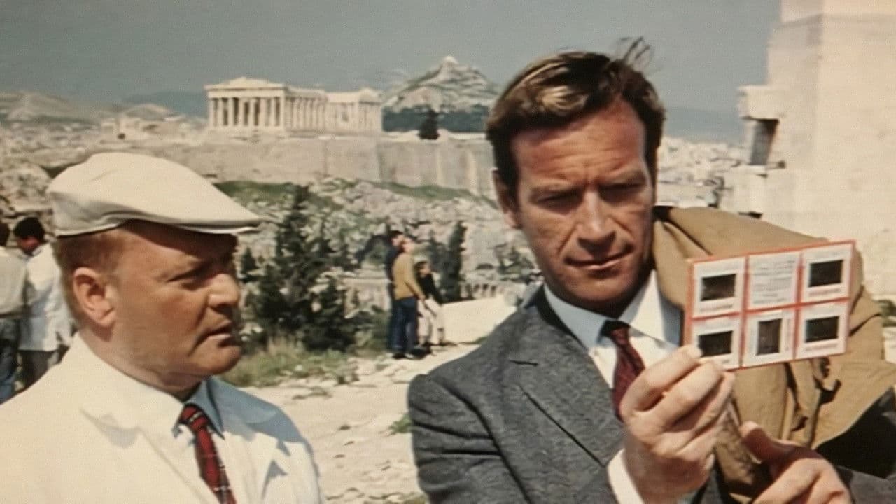 La muerte espera en Atenas