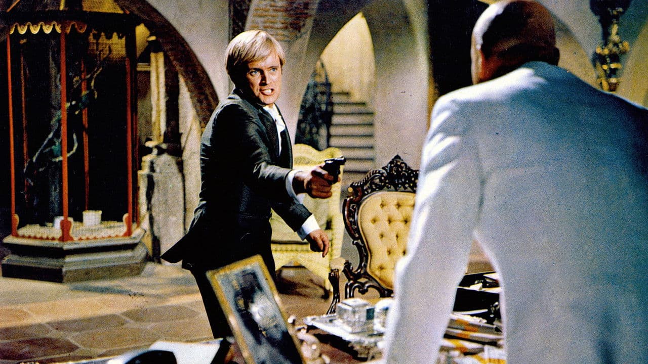 La espalda contra el muro