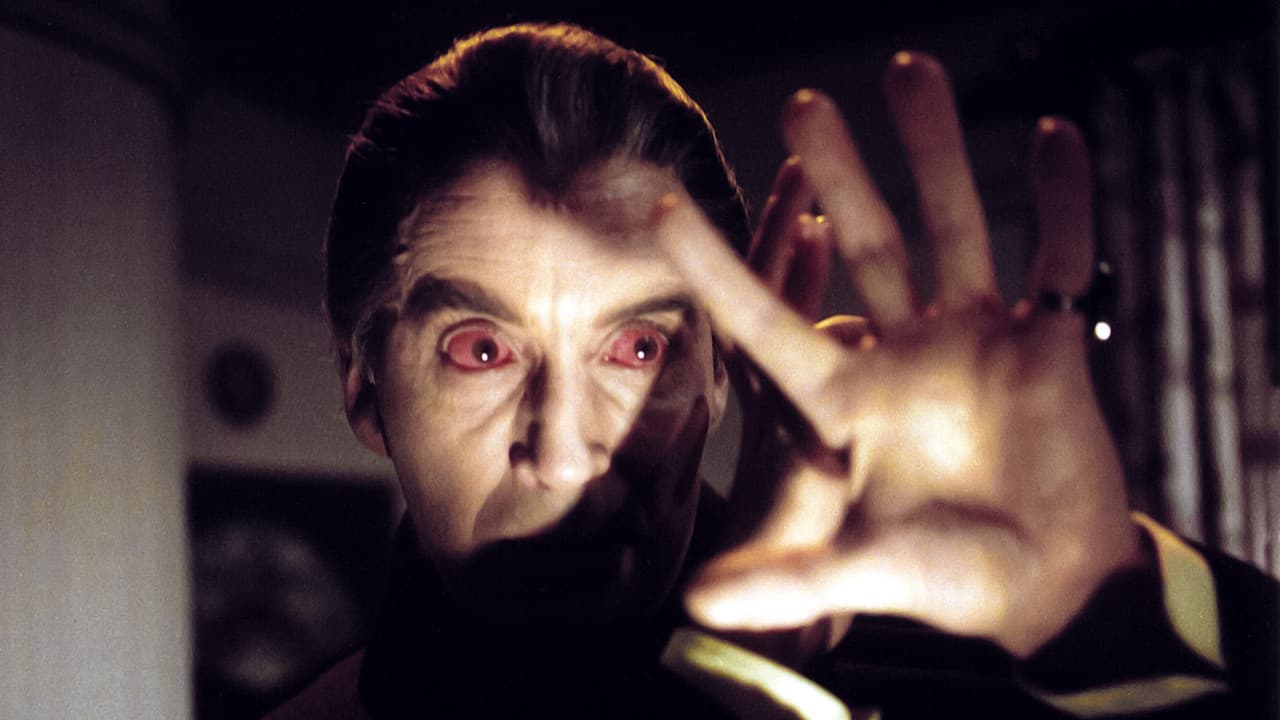 Drácula vuelve de la tumba