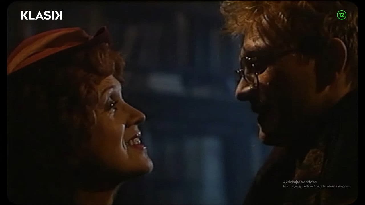 Pun mesec nad Beogradom