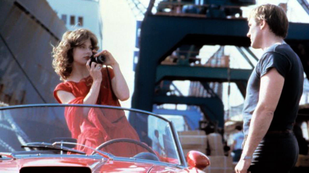 La luna bajo el asfalto