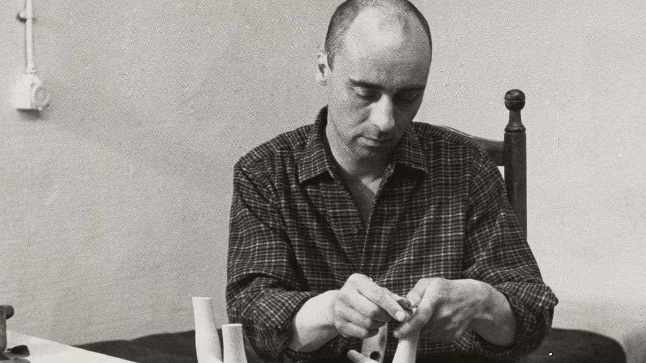 El hombre del cráneo rasurado