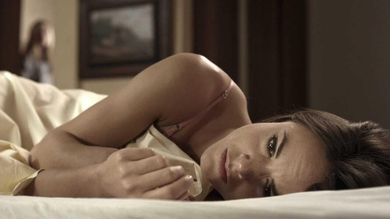 Una extraña entre nosotros